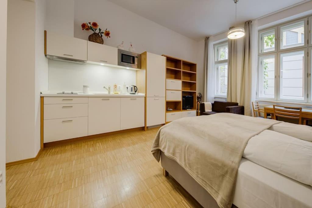 Deluxe Suite In Prime Location Praga Exterior foto