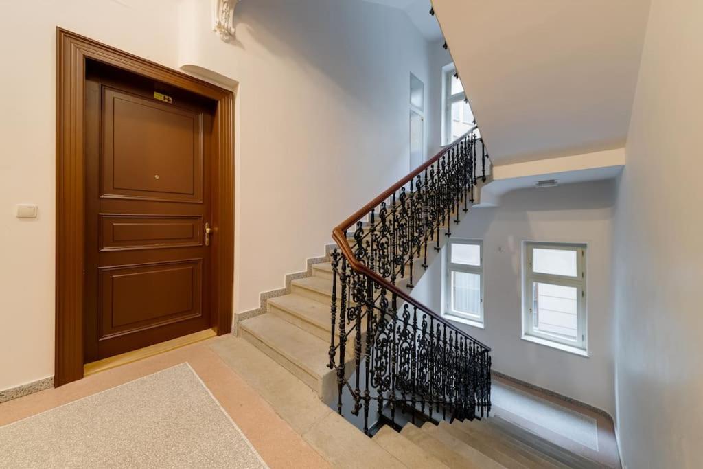 Deluxe Suite In Prime Location Praga Exterior foto
